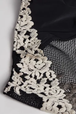 Braga transparente en parte trasera con microfibra y encaje Pretty Flowers