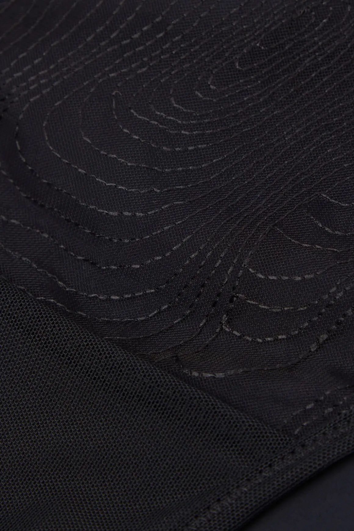 Braguita Hypnotic Details