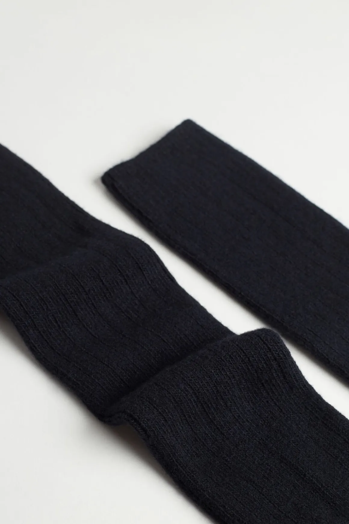 Calcetines Largos en Punto de Canalé de Cashmere y Lana