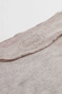 Camiseta con cuello barco en cashmere de manga Larga