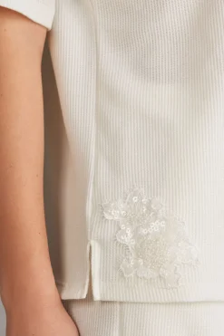 Camiseta con Cuello de Pico Glisten in the Light