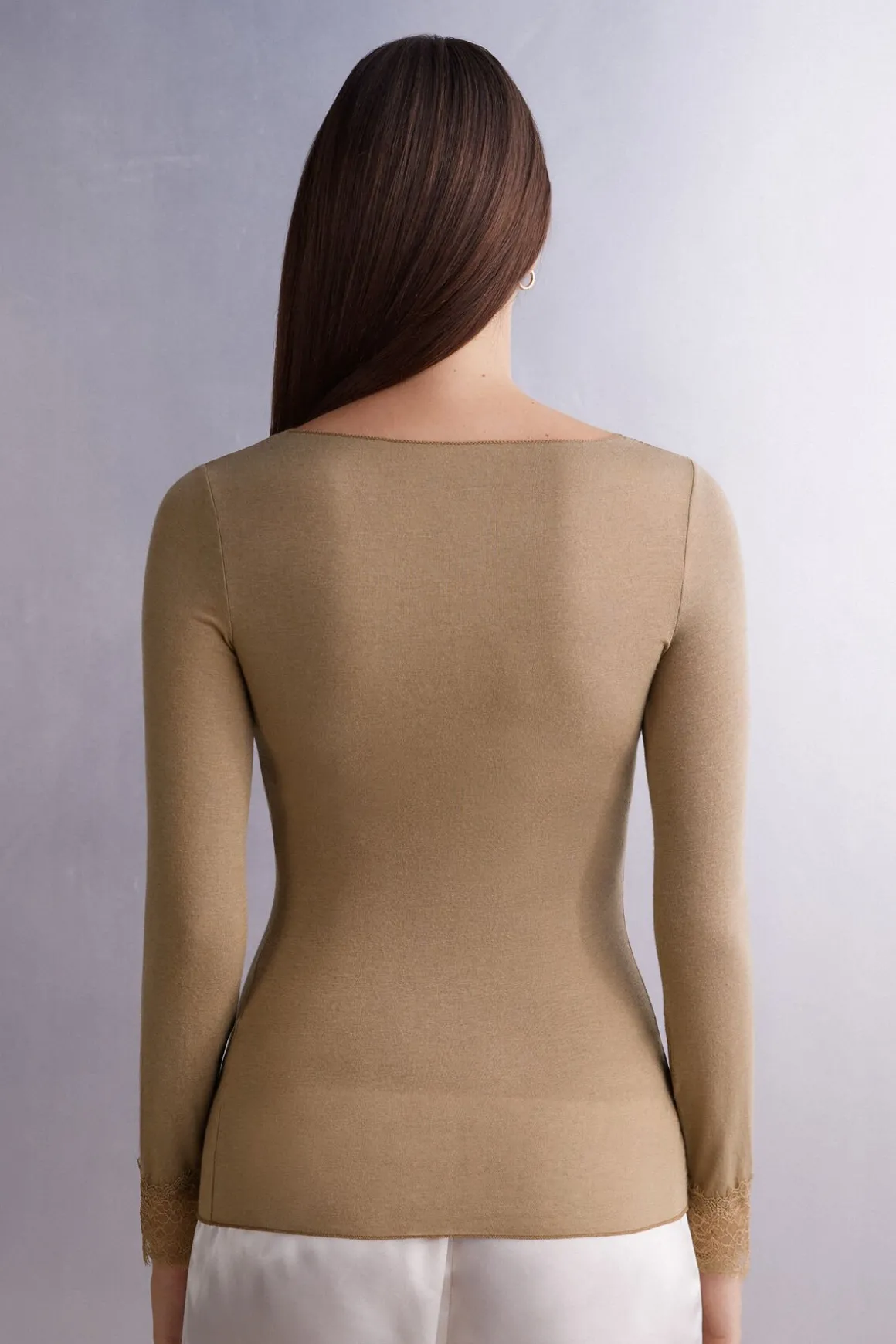 Camiseta con encaje de manga larga en modal y cashmere ultraligero