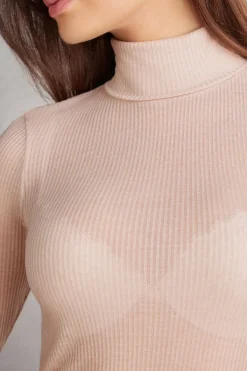 Camiseta de Cuello Alto Ultranatural con Cashmere