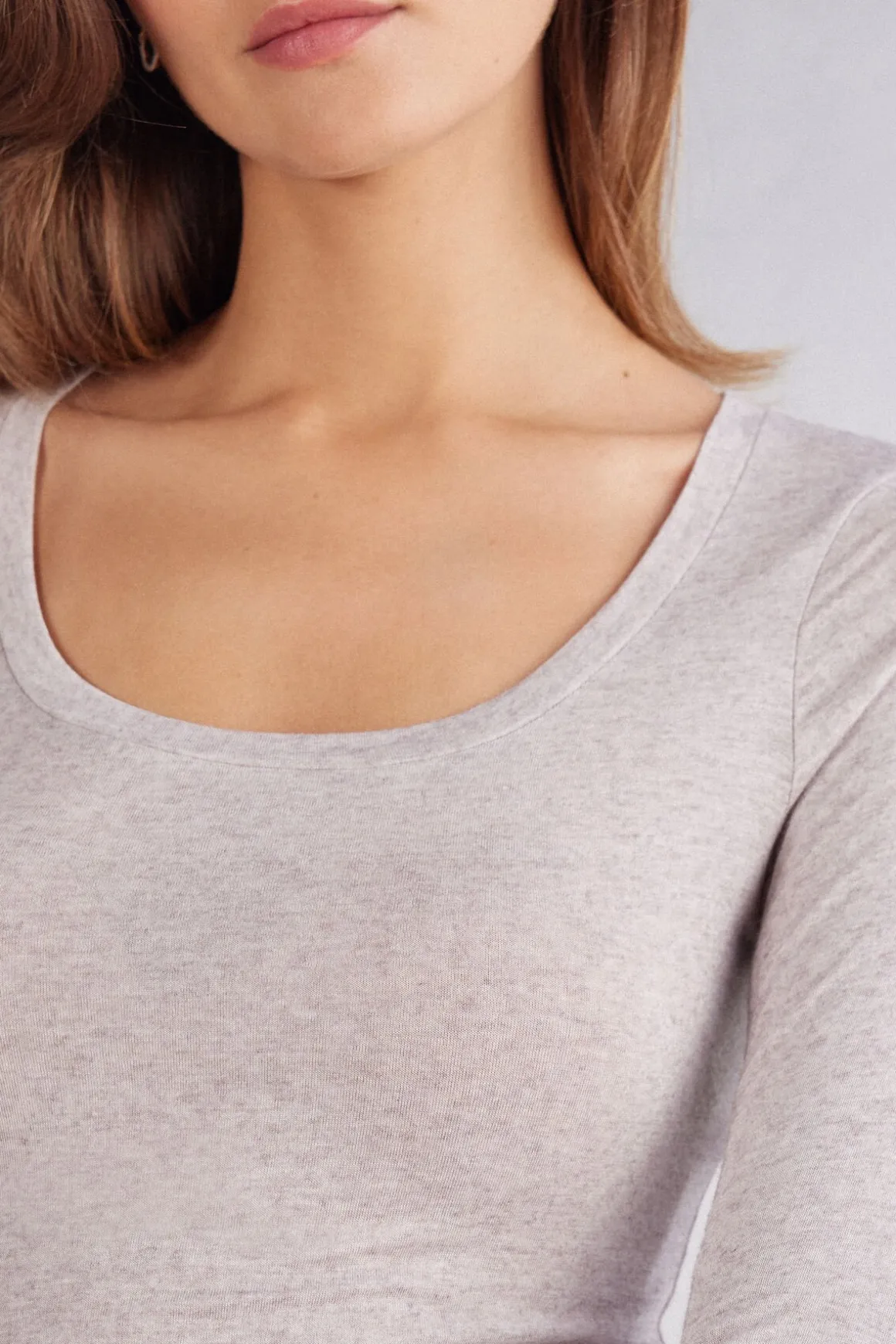 Camiseta de Manga Larga de Modal Ultralight con Cashmere y Escote Redondo