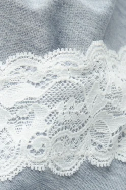 Camiseta de Tirantes en Modal con Detalles de Encaje