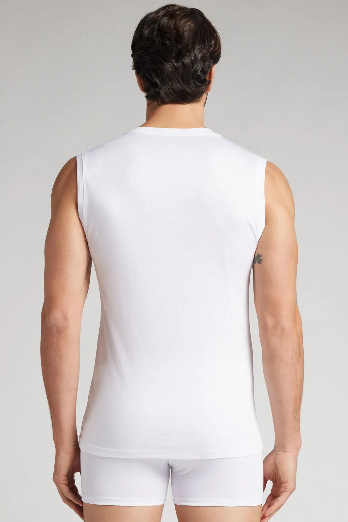Camiseta sin mangas y con tirantes anchos de algodón mercerizado premium