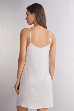 Camisón de Tirantes Finos Chic Comfort