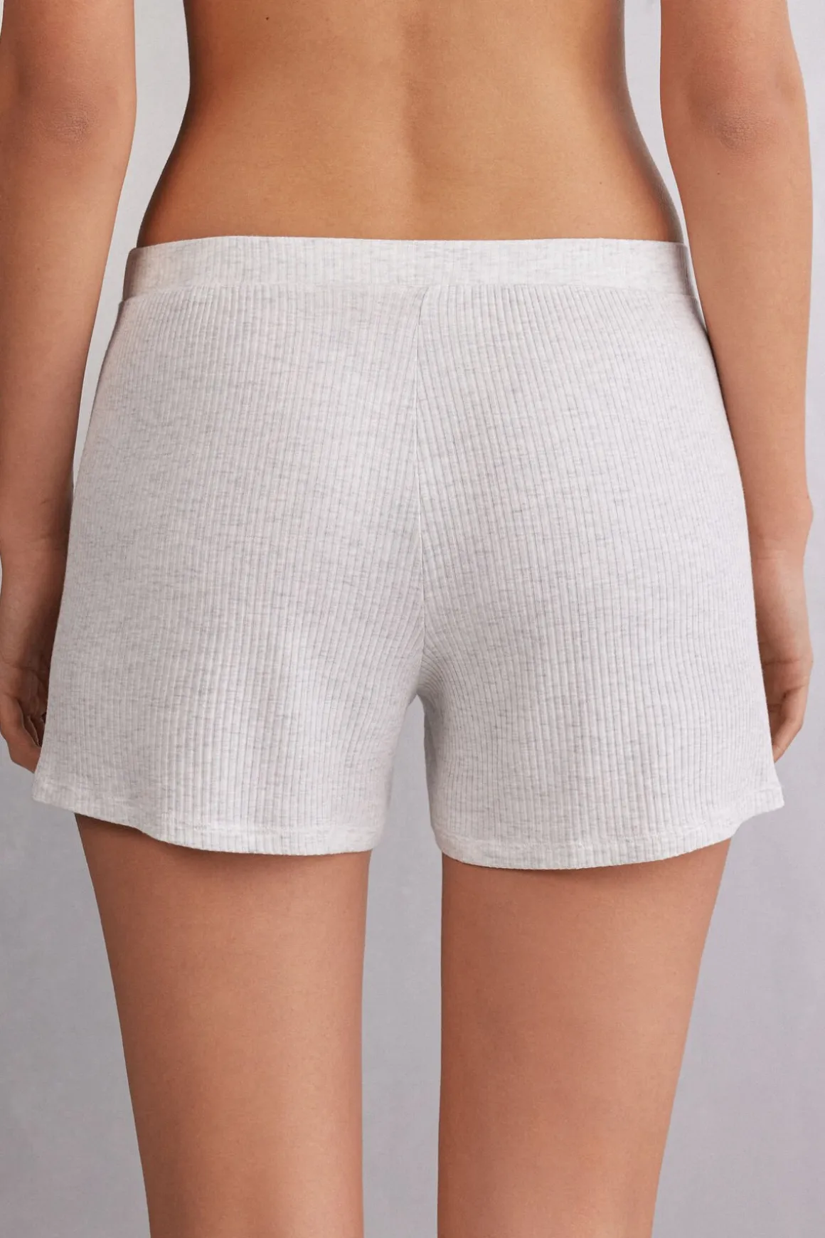 Pantalón Corto de Modal Chic Comfort