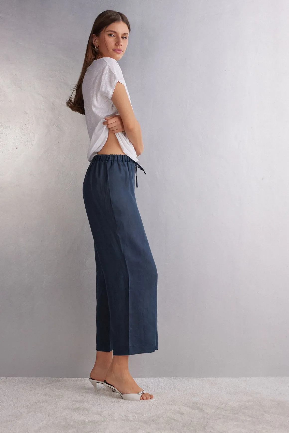 Pantalón Largo con Cordón Ajustable en Tela de Lino