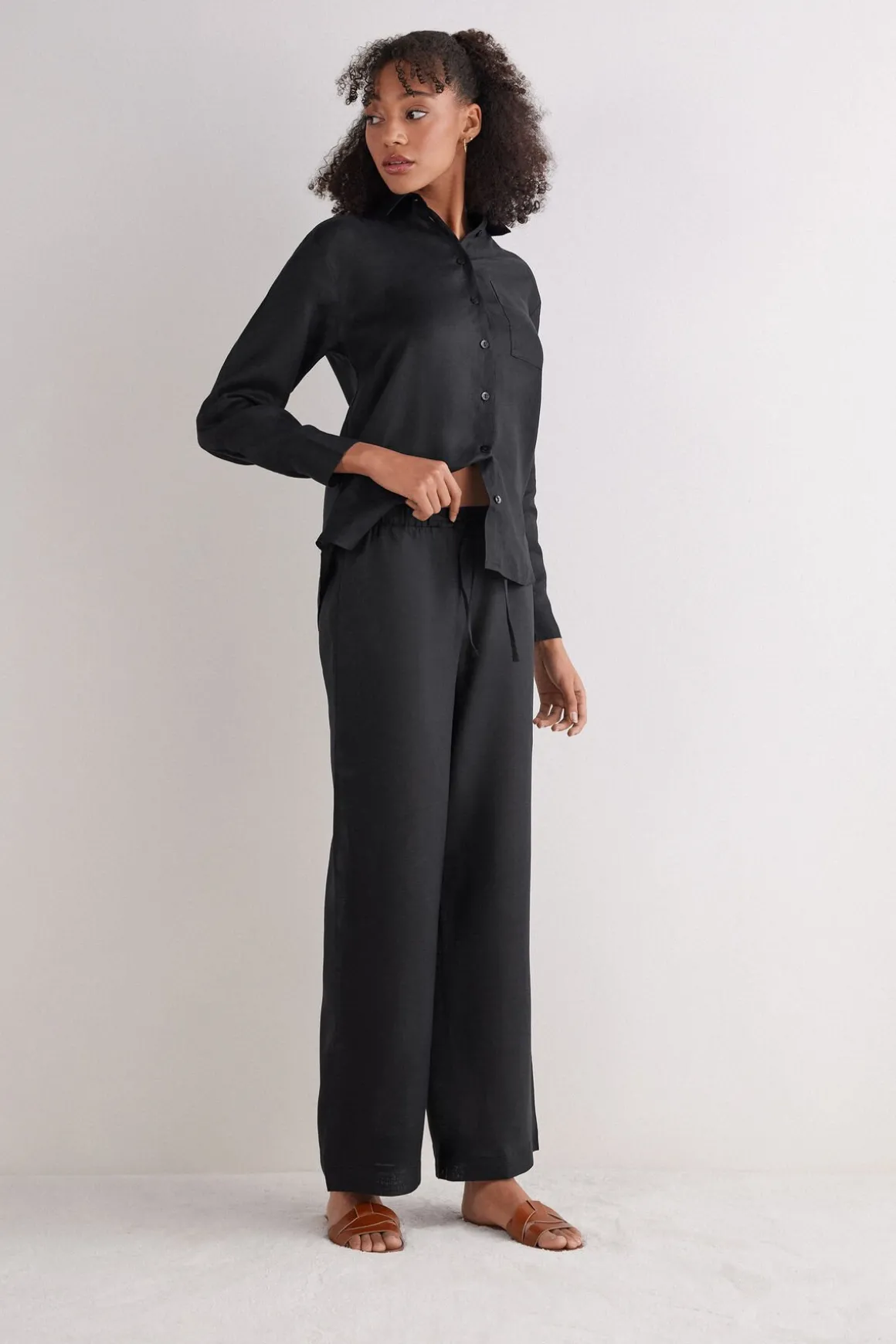 Pantalón Largo con Cordón Ajustable en Tela de Lino