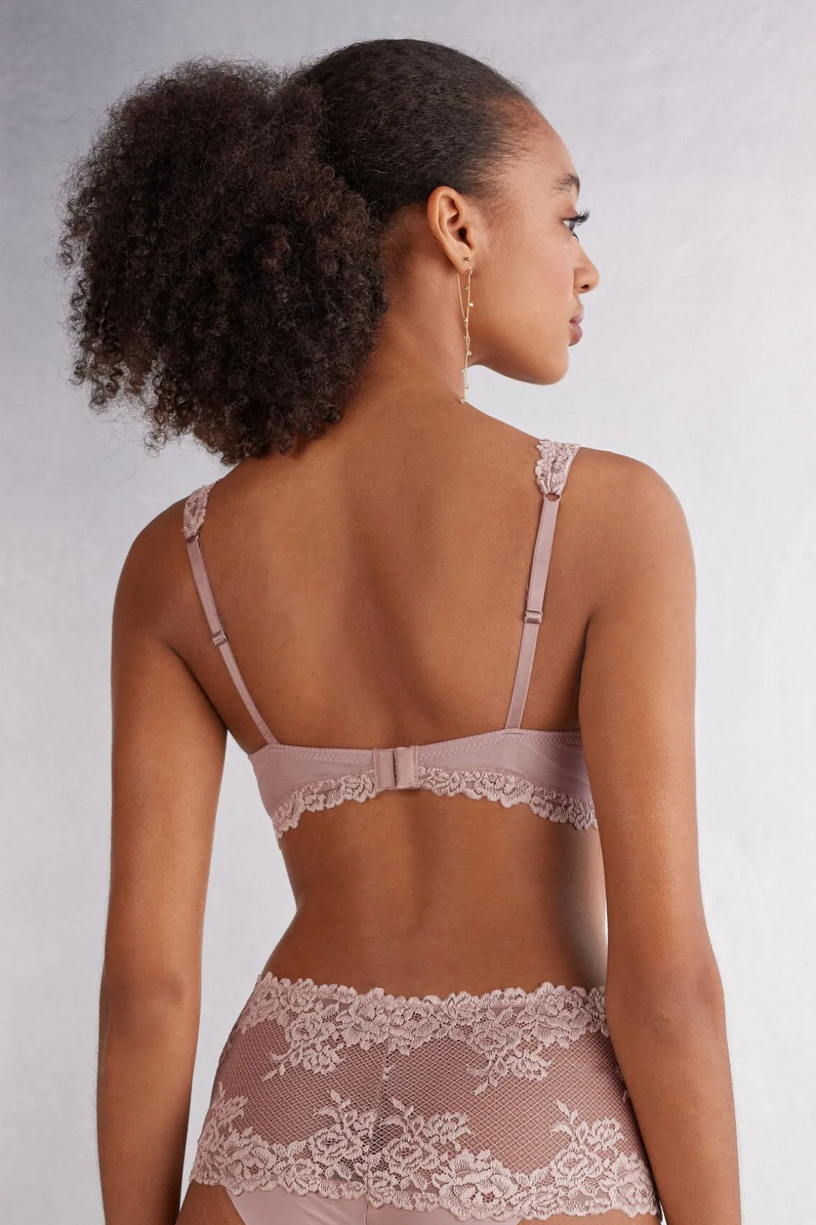 Sujetador balconette push up con encaje Sofia Pretty Flowers