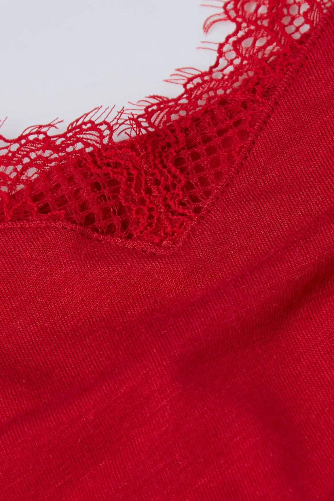 Top de Modal Ultraligero con Cashmere y Encaje
